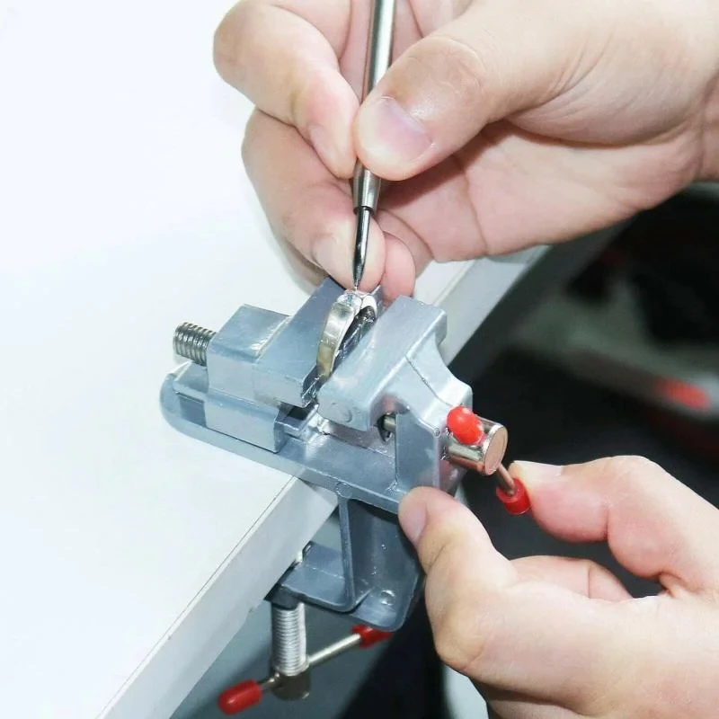 Mini Bench Vise Table Clamp Sc - огляд і ціна Electronics Repair Hobby